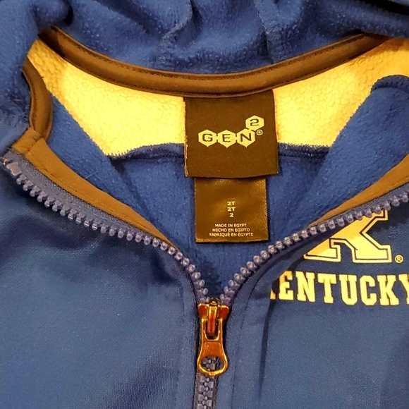 University of Kentucky Track Suit - Go Wildcats! - Picture 3 of 7